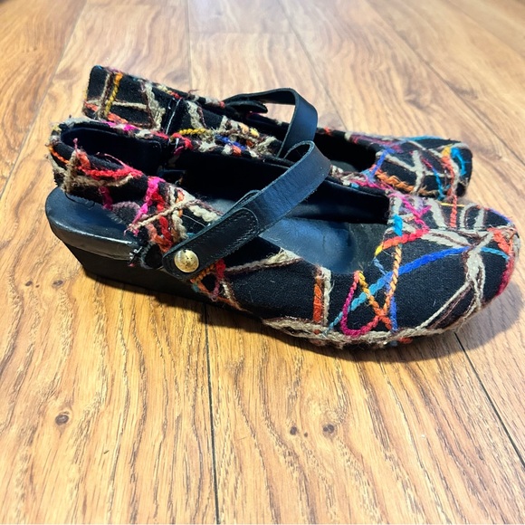 OTBT Shoes - OTBT Salem Slingback Clogs Black Multicolored | Ladies Size 8